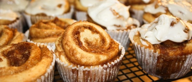 Mini Cinnamon Roll Cupcakes