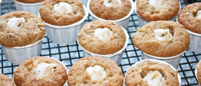 3 easy steps to core & fill cupcakes
