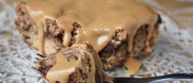 Peanut Butter & Chocolate Chunk Blondies
