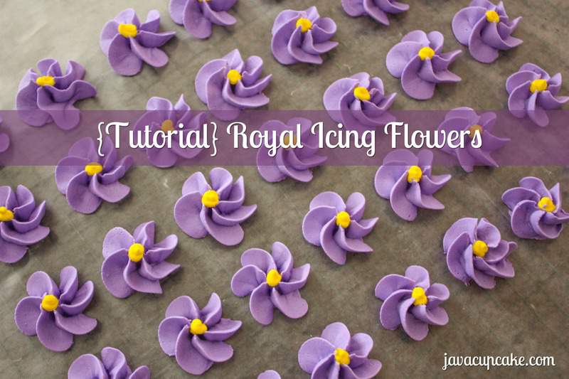 {Tutorial} Royal Icing Flowers - JavaCupcake
