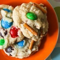 Pretzel M&M Cookies