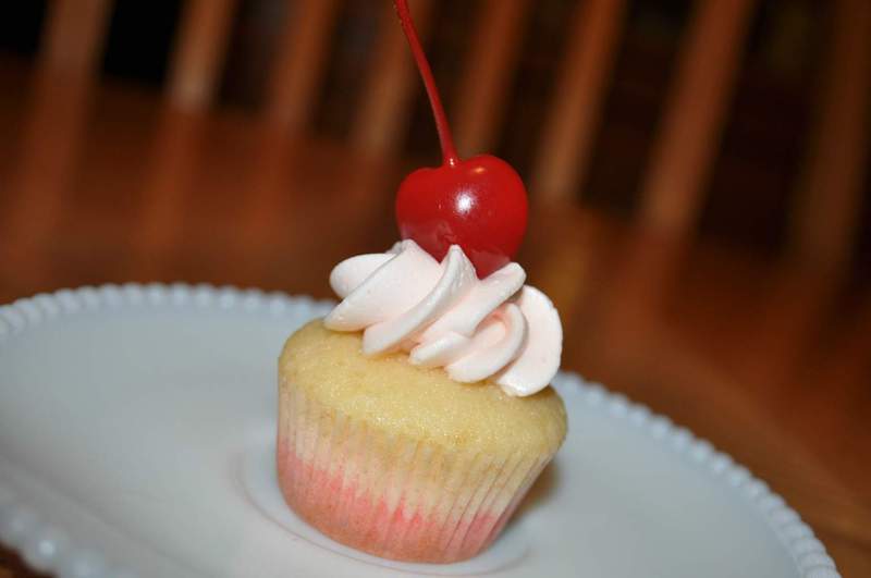 Shirley Temple Mini Cupcakes