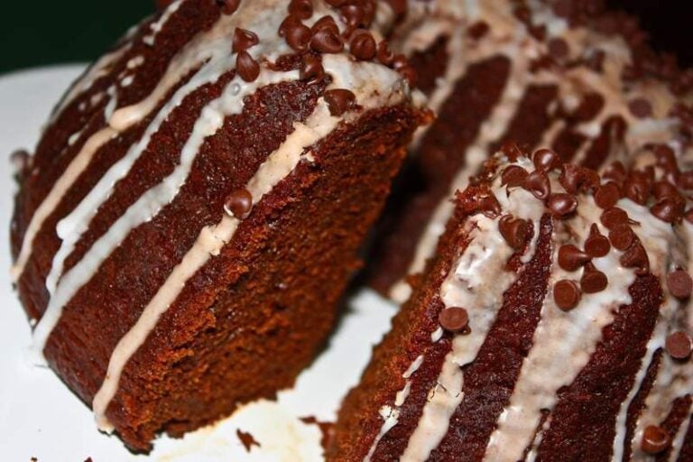 Pumpkin & Chocolate Bundt Cake with a Cinnamon Glaze