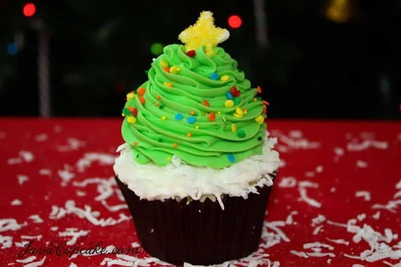 Christmas Tree Cupcakes with recipe & tutorial | JavaCupcake.com