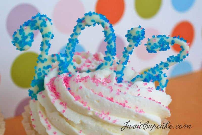 New Year’s Raspberry Champagne Cupcakes