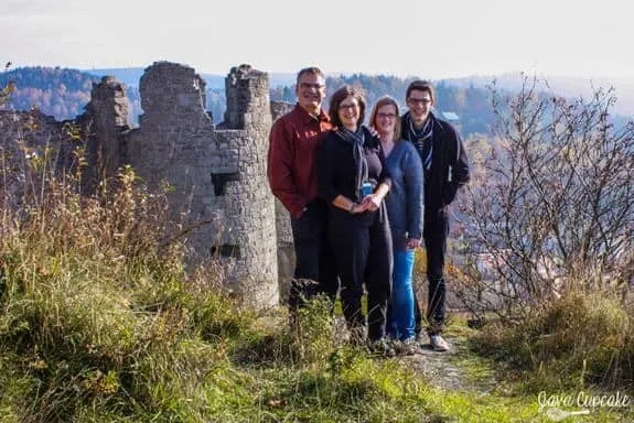 The Richards & The Eves @ Flossenburg Castle Ruins | JavaCupcake.com