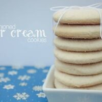 Old-Fashioned Sour Cream Cookies | JavaCupcake.com #BringtheCOOKIES