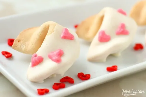 White Chocolate Dipped Valentine Fortune Cookies | JavaCupcake.com