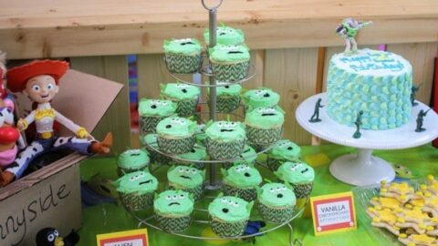 Toy Story Alien Cupcakes