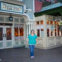 {Review} Cable Car Bake Shop & The Steakhouse - Disneyland Paris | JavaCupcake.com