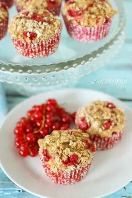 Red Currant Streusel Muffins #RedCurrantWeek | JavaCupcake.com
