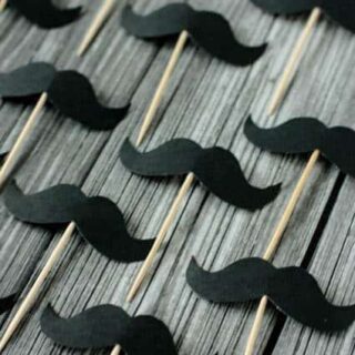 DIY Mustache Cupcake Toppers