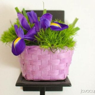 LIFE HACK: How to Keep Flowers Fresh in a Basket Vase