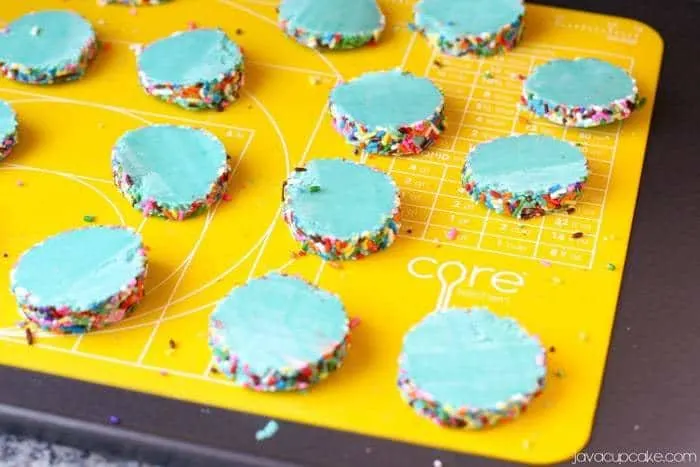 Kaleidoscope Cookies | JavaCupcake.com #CoreHome