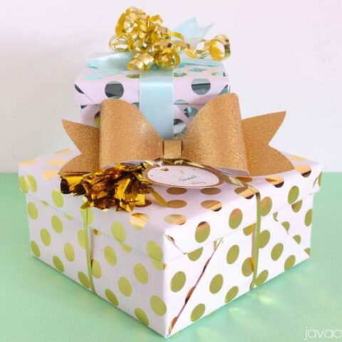 Glitter and Gold Glam Gift Wrapping