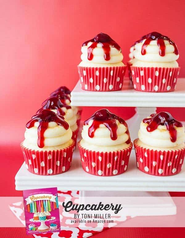 Review: Cupcakery by Toni Miller | JavaCupcake.com