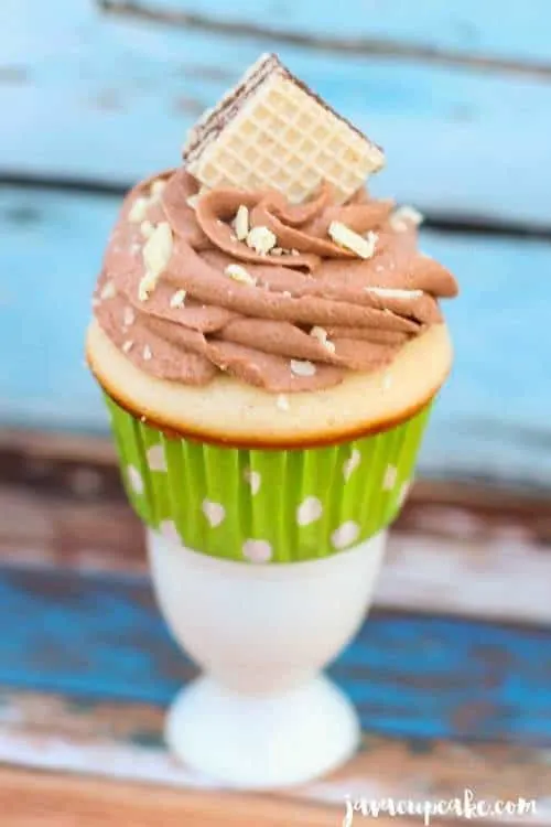 White Chocolate Nutella Cupcakes | JavaCupcake.com