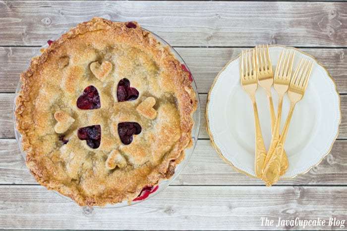 Four Berry Pie | The JavaCupcake Blog https://javacupcake.com