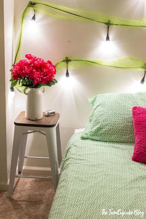 Teen Bedroom Makeover with Enbrighten Cafe Lights by Jasco | The JavaCupcake Blog https://javacupcake.com