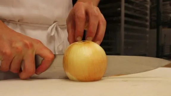 onion-cut
