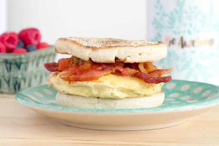 5 Minute Breakfast Sandwich - JavaCupcake