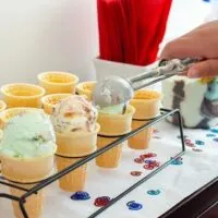 Back to School Ice Cream Social | The JavaCupcake Blog https://javacupcake.com #sponsored #BlueBunny #Walmart