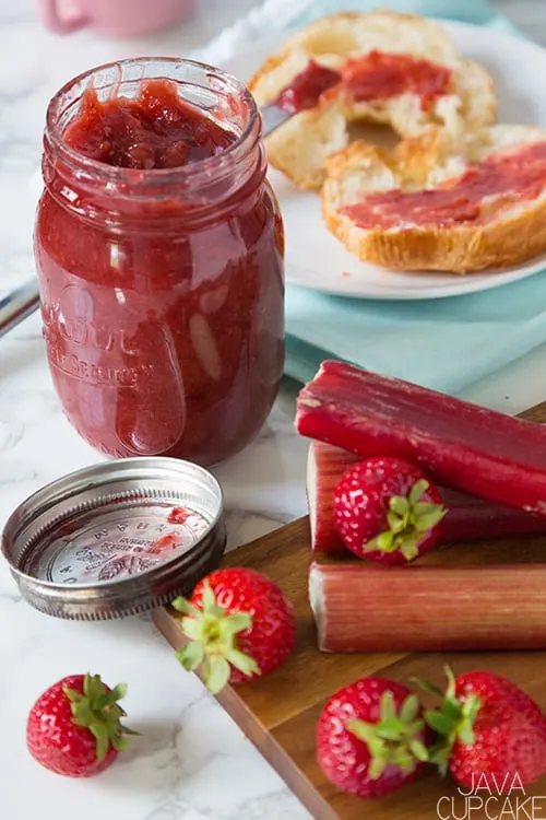 Small batch Rhubarb Strawberry Jam | The JavaCupcake Blog https://javacupcake.com