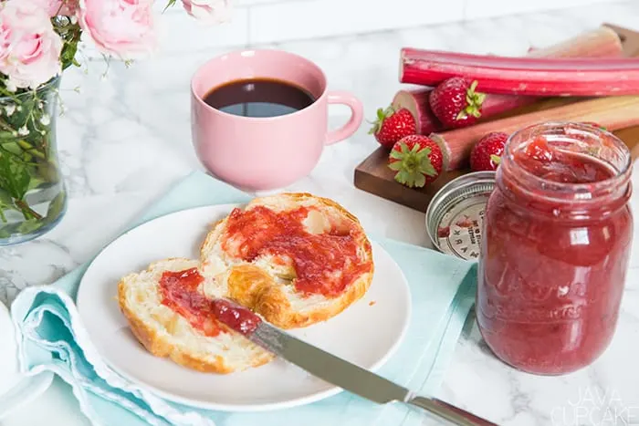 Small batch Rhubarb Strawberry Jam | The JavaCupcake Blog https://javacupcake.com