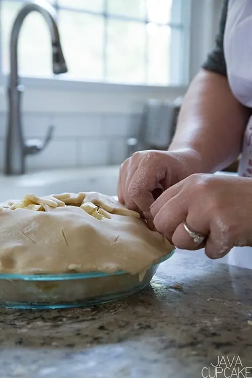 All Butter Pie Crust | The JavaCupcake Blog https://javacupcake.com