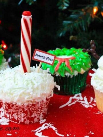 4 Holiday Cupcakes - Recipes & Decorating Tutorials - JavaCupcake