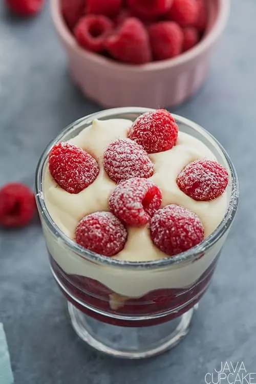 raspberry tiramisu