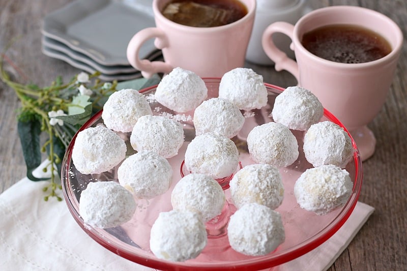 Healthy Vegan Russian Tea Cakes (Snowball Cookies) - Monkey and Me Kitchen  Adventures